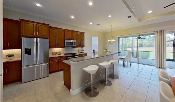 124 PESARO DR, North Venice, FL 34275