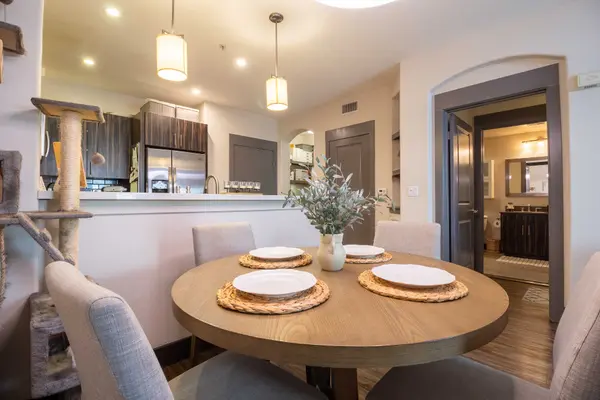 24535 Town Center Dr #6201, Valencia, CA 91355-0800