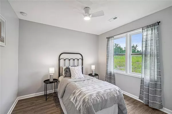 4603 Appleton AVE, Kansas City, MO 64133