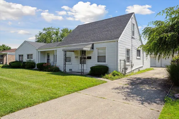 29706 Maison Street, Saint Clair Shores, MI 48082