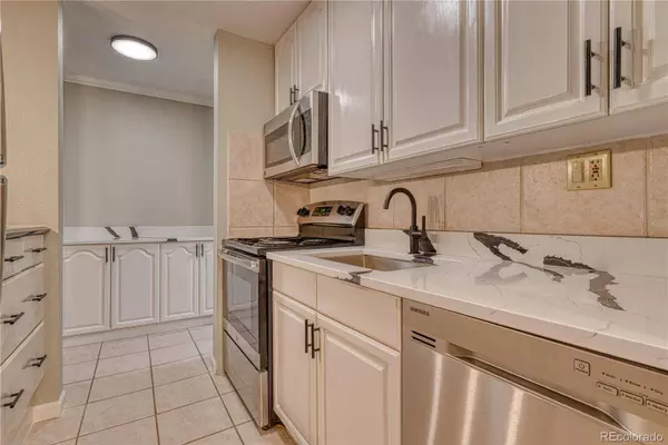 2 Adams ST #1204, Denver, CO 80206