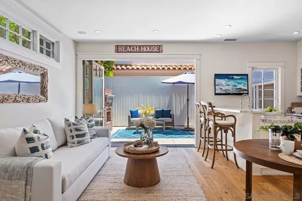 339 Palm Ave, Coronado, CA 92118