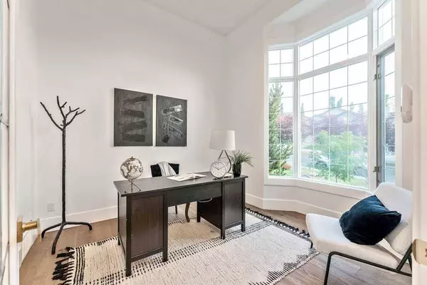 4550 Hamptons WAY NW, Calgary, AB T3A 5H7