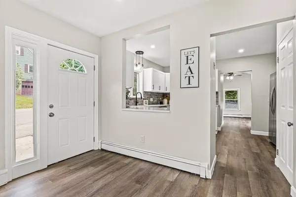 8 Dell Avenue, Wakefield, MA 01880