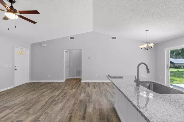 6046 E GLENCOE ST, Inverness, FL 34452