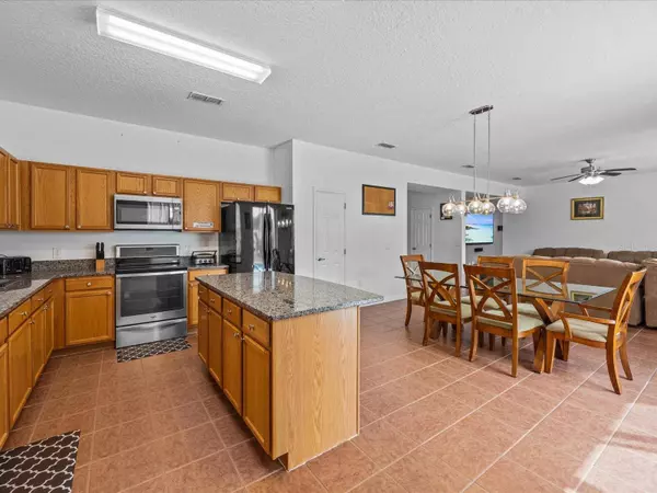 272 WILLOW VIEW DR, Davenport, FL 33896