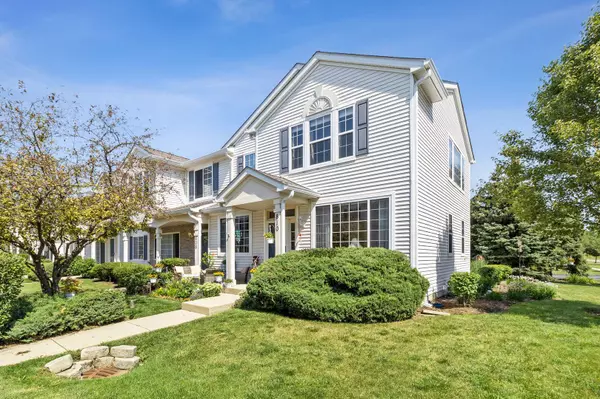 810 County Line RD, Aurora, IL 60502