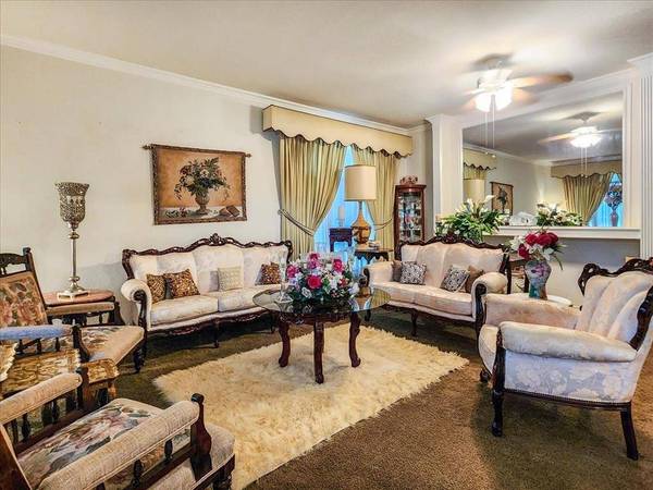 1811 Estates Drive, Mansfield, TX 76063