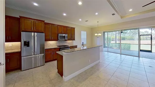 124 PESARO DR, North Venice, FL 34275