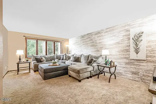 3131 Winnipeg DR, Bismarck, ND 58503