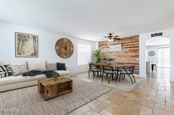 12866 W DOVE WING Way, Peoria, AZ 85383