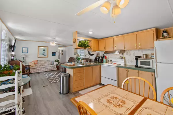 2003 Cedar Lane SW, Supply, NC 28462