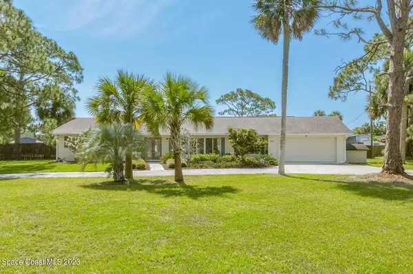 2535 Lake Crest BLVD, Melbourne, FL 32934