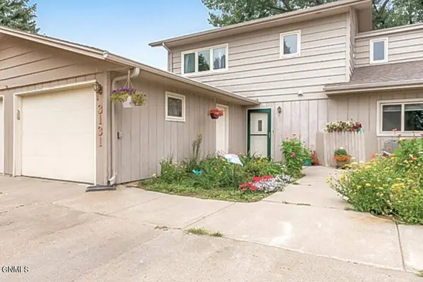 3131 Winnipeg DR, Bismarck, ND 58503