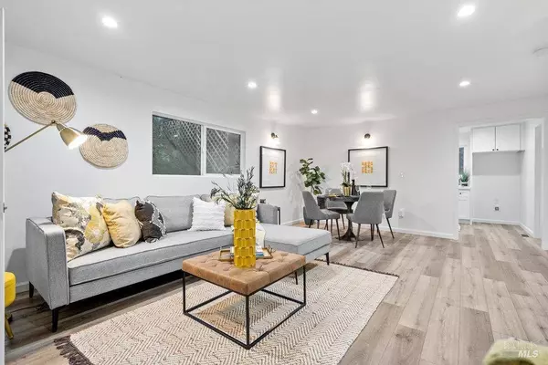 14842 Canyon 1 RD, Guerneville, CA 95446