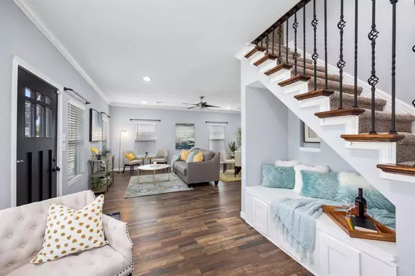 5005 Hardy ST, Houston, TX 77009