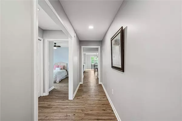 4603 Appleton AVE, Kansas City, MO 64133