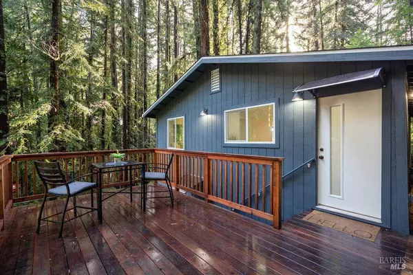 14842 Canyon 1 RD, Guerneville, CA 95446