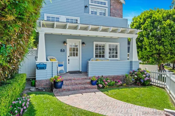 339 Palm Ave, Coronado, CA 92118