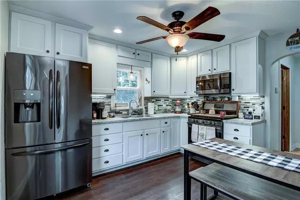 2821 6th ST, Eau Claire, WI 54703