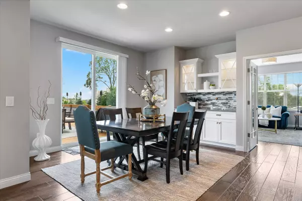 10720 N Blackbird, Mequon, WI 53097