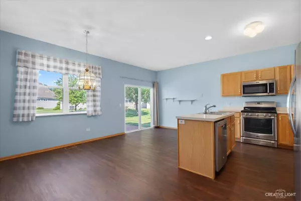 1271 Park Place CT #1271, Crest Hill, IL 60403