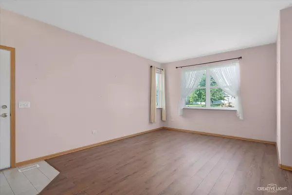 1271 Park Place CT #1271, Crest Hill, IL 60403