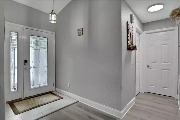 810 ARIETTA CIR, Auburndale, FL 33823