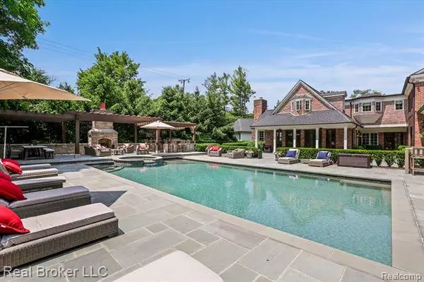 545 SUFFIELD Avenue, Birmingham, MI 48009