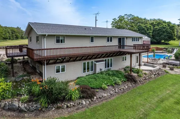 N686 14th Road, Montello, WI 53949