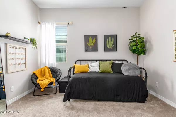 14392 W WINDROSE Drive, Surprise, AZ 85379