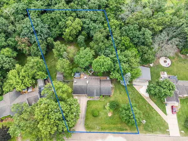 N6803 Donlin Drive, Pardeeville, WI 53954