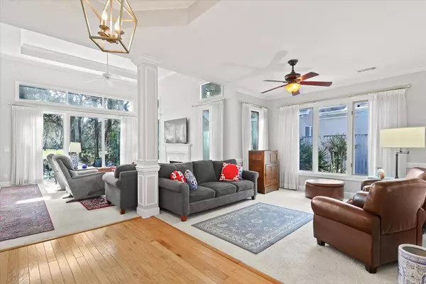 12 Tanaqua Ct, Savannah, GA 31411-3068