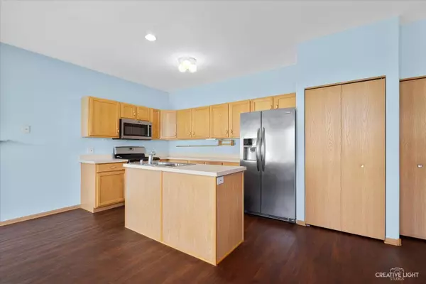 1271 Park Place CT #1271, Crest Hill, IL 60403