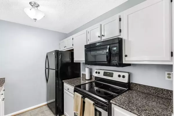 6153 Rolling Forest CIR, Mechanicsville, VA 23111