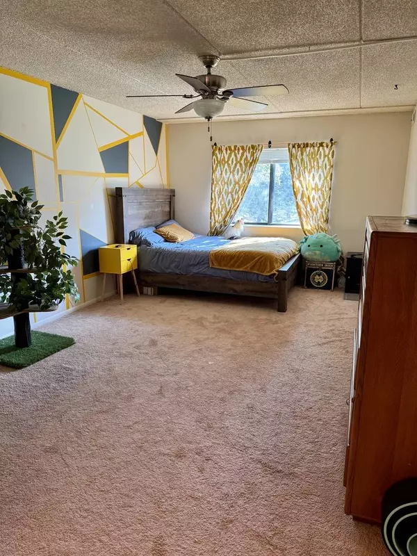 920 Vose DR #103, Gurnee, IL 60031