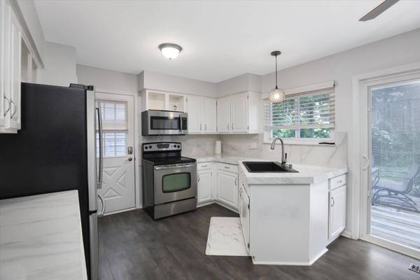 4110 Echo Drive, West Bloomfield, MI 48323