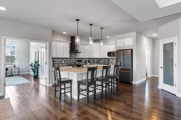 10720 N Blackbird, Mequon, WI 53097