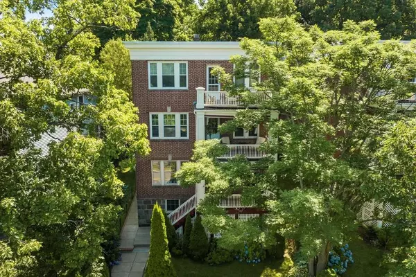 248 Arborway St. #2, Boston, MA 02130