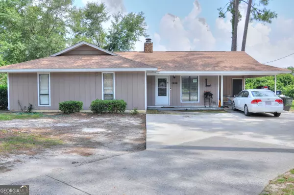 1002 Pineview Dr, Valdosta, GA 31601