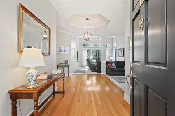 12 Tanaqua Ct, Savannah, GA 31411-3068