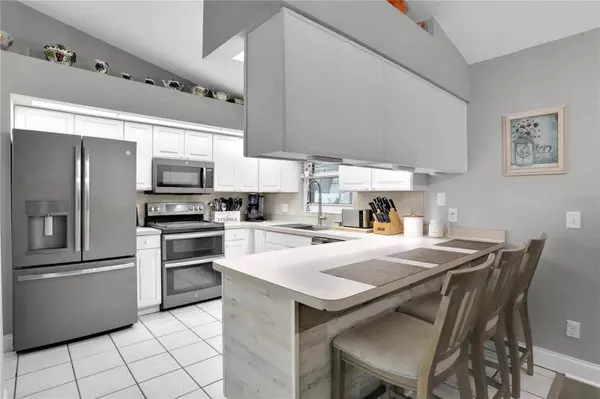 810 ARIETTA CIR, Auburndale, FL 33823