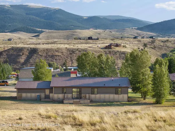 1424 FAIRVIEW Drive, Dubois, WY 82513