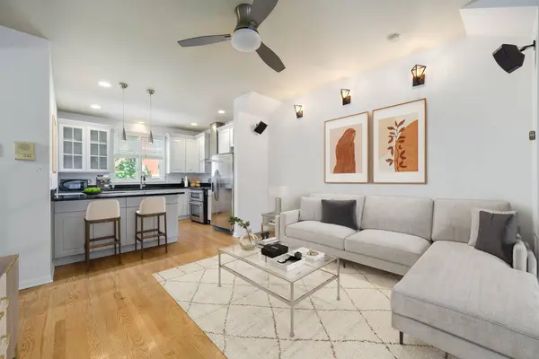 2010 W Potomac AVE #B, Chicago, IL 60622