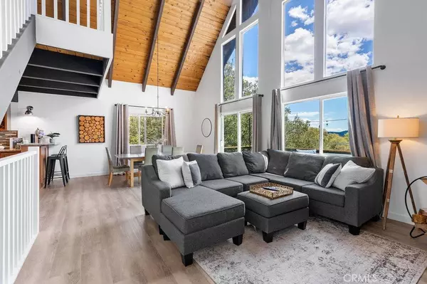 27528 Matterhorn DR, Lake Arrowhead, CA 92352