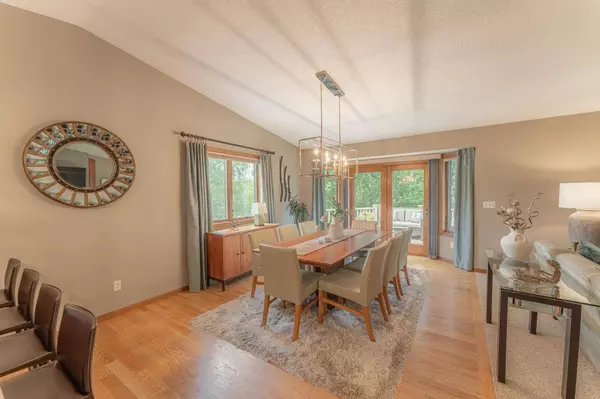 731 Wilfred RD, Hudson, WI 54016