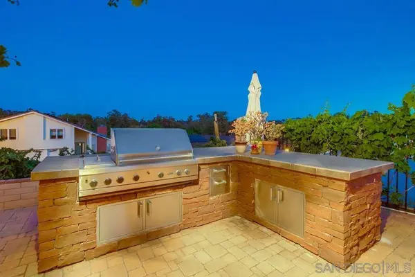 10989 Red Cedar Dr, San Diego, CA 92131