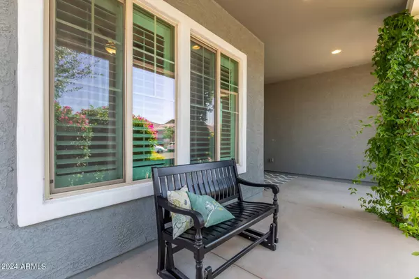 14392 W WINDROSE Drive, Surprise, AZ 85379