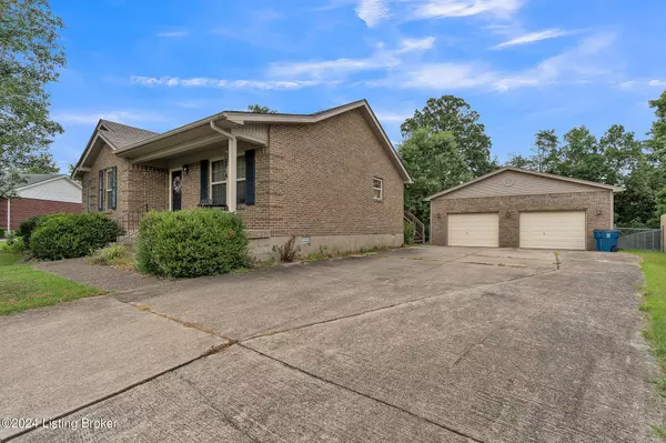 657 River Oaks Dr, Shepherdsville, KY 40165