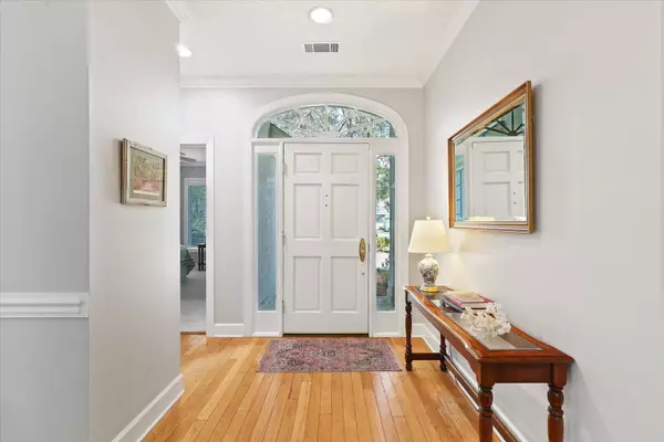 12 Tanaqua Ct, Savannah, GA 31411-3068